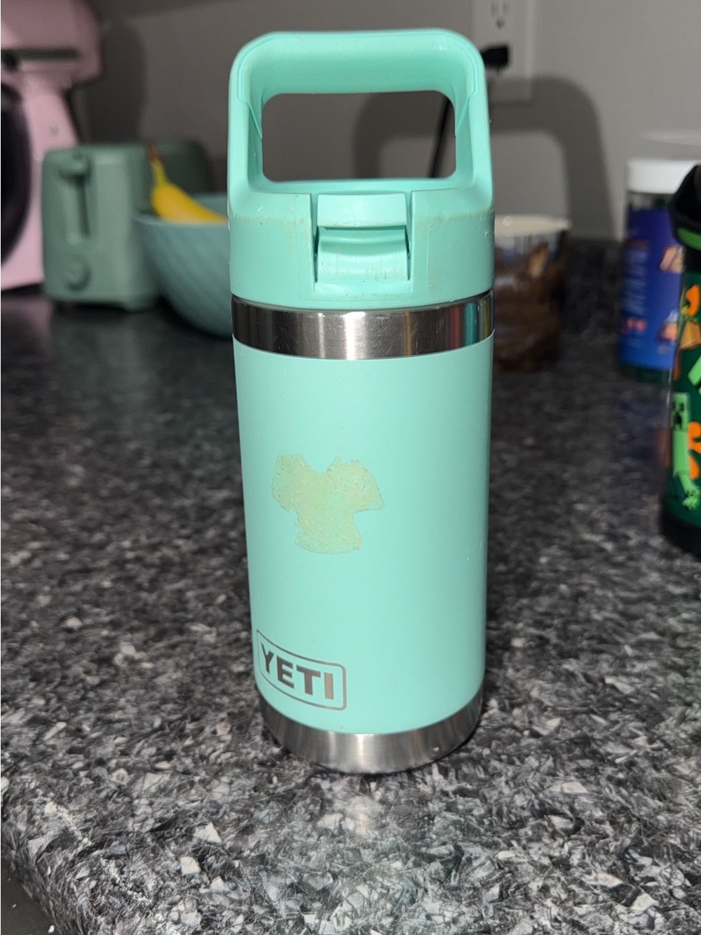 Yeti kids Travel Bottle in Mint Green with Carry Handle